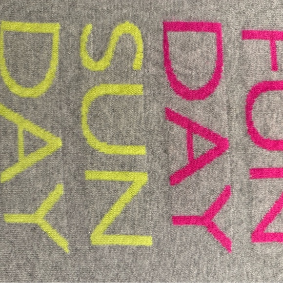 Cashmere Brodie EUC L Gray Fun Day Sun Day - Picture 4 of 4